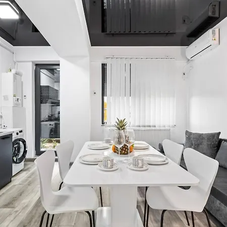 Blue Breeze Apartment