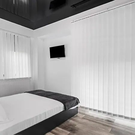 Blue Breeze Apartment *